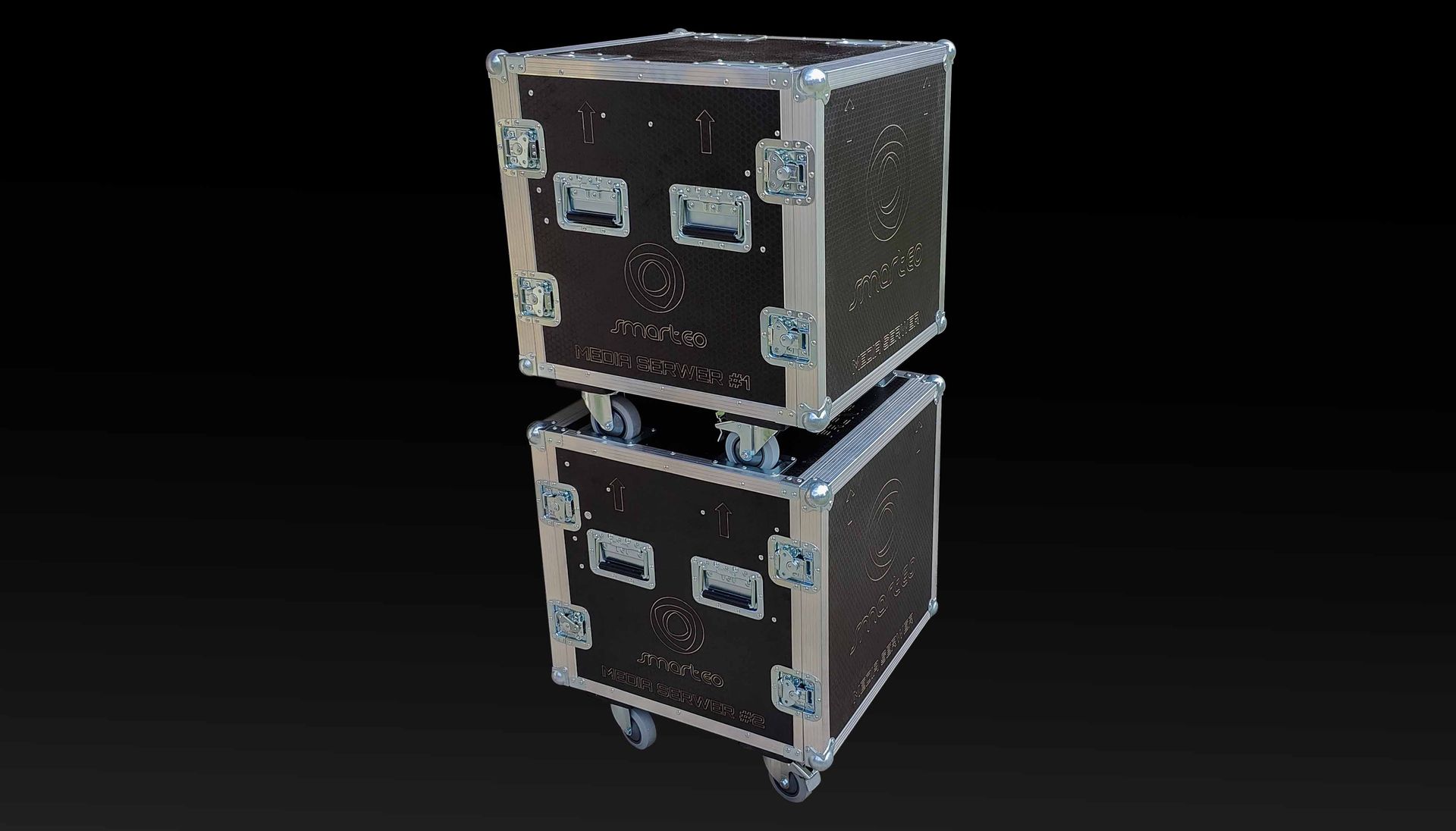 Skrzynia Heavy Duty zaprojektowana pod piętrowanie w magazynie case art