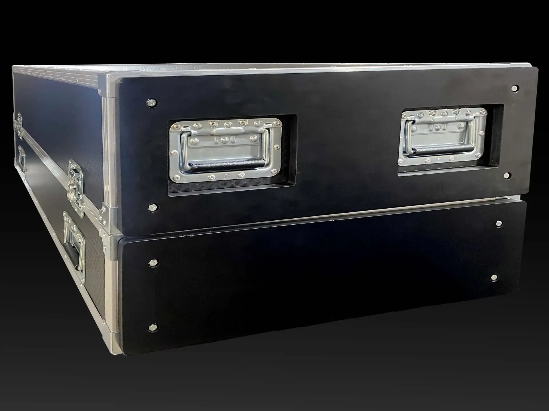 Skrzynia na mównice