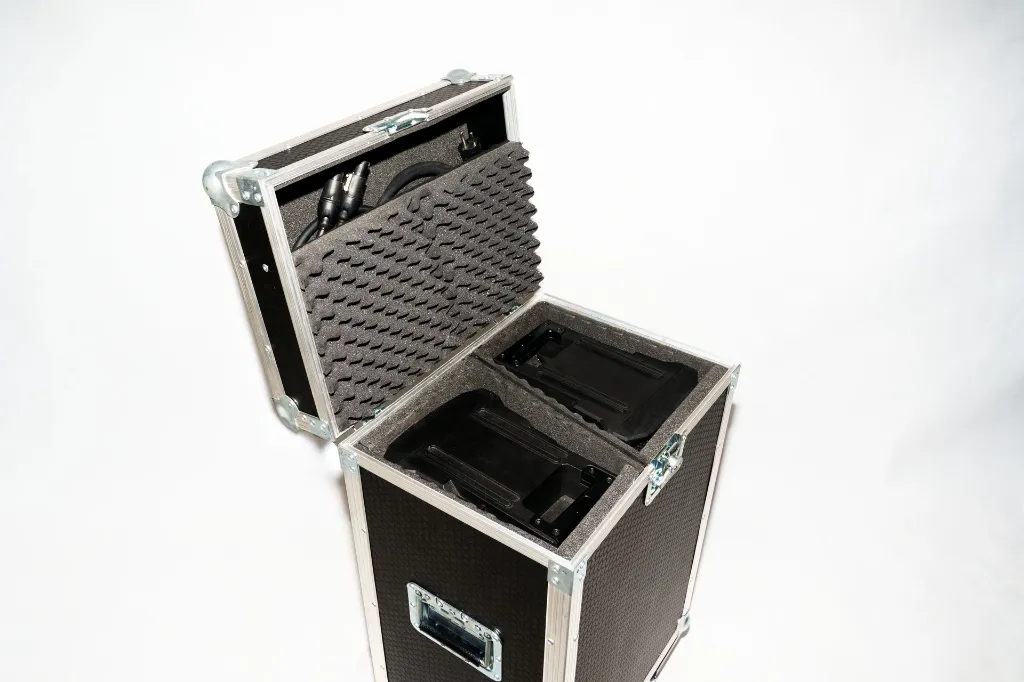 profesjonalny flight case do kolumn nagłośnieniowych.webp