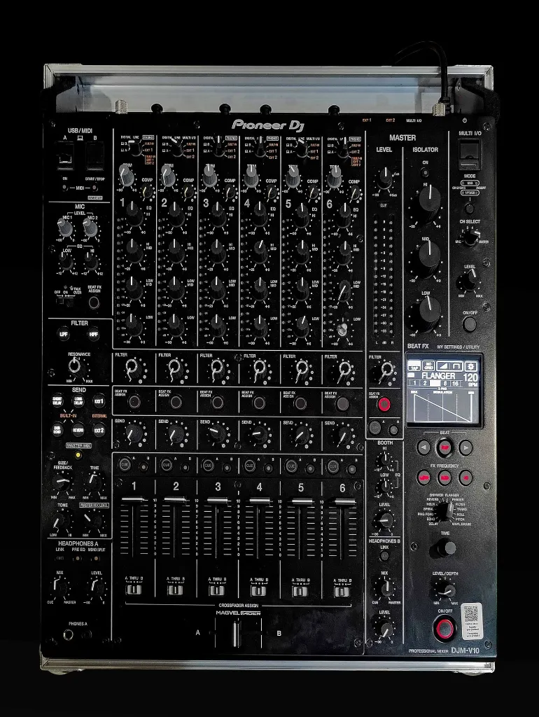 skrzynia transportowa DJ mikser Pioneer case art.webp