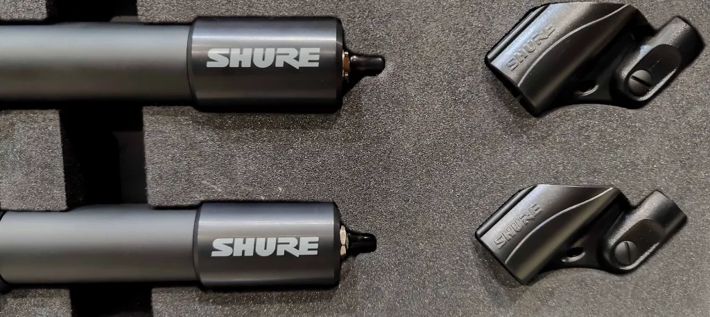 detale narożników racka CASE ART.webp