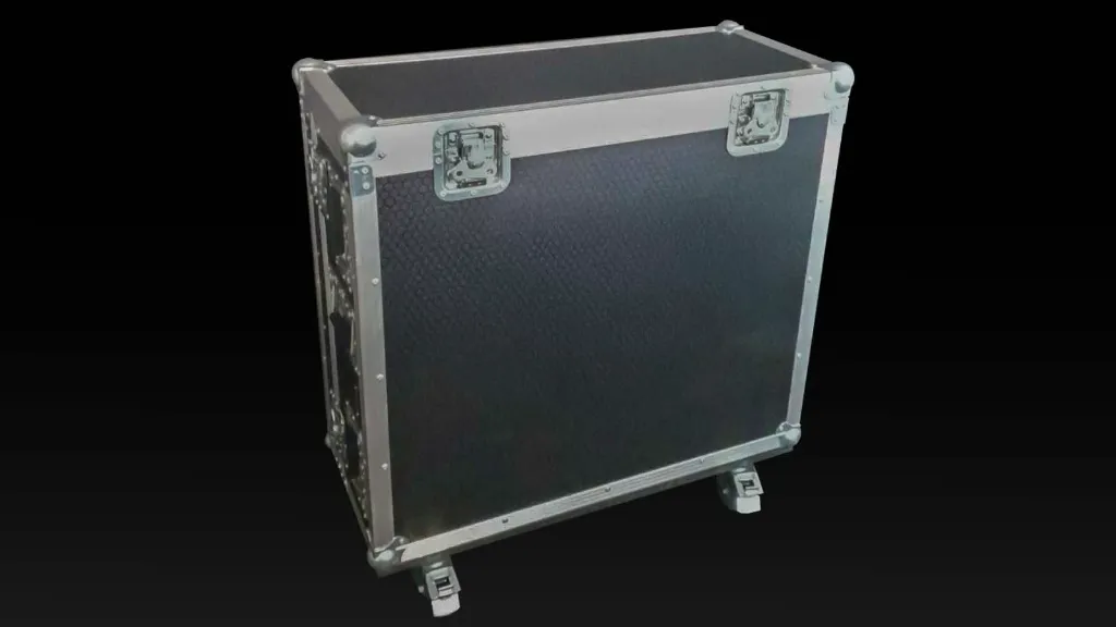 Personalizowany grawer laserowy na czarnej sklejce case'a do grandMA3 onPC.webp