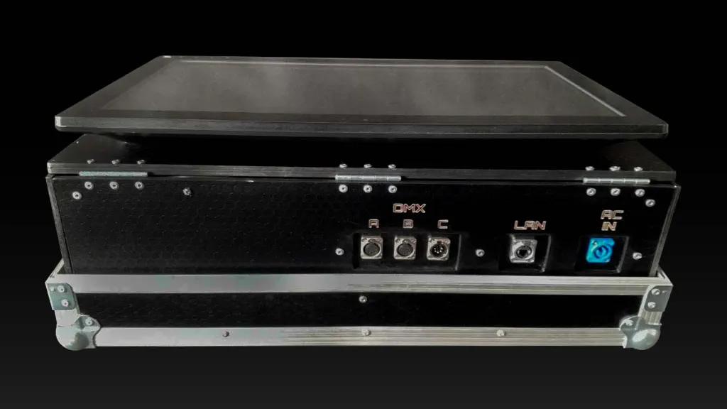 FLIGHT CASE ON PC CASE ART.webp