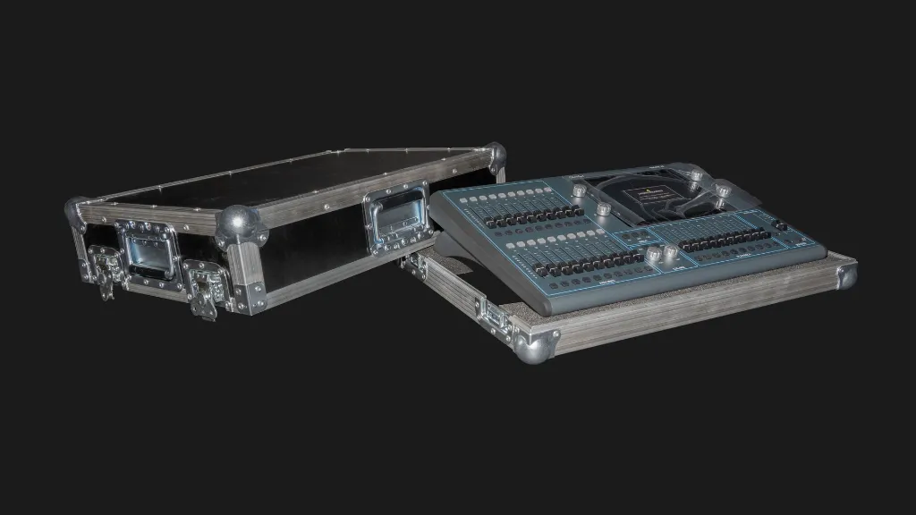 Otwarty case na konsolę oświetleniową Chamsys QuickQ20 case art.webp