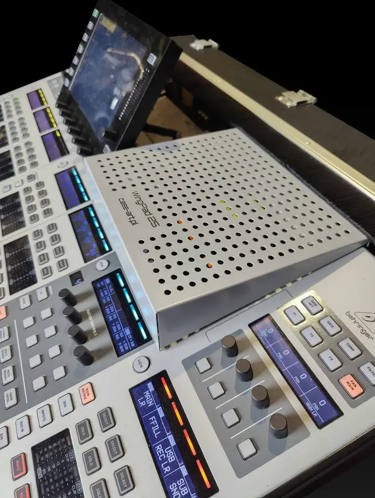 akcesorium do Behringer Wing case art.webp